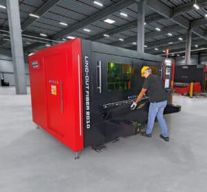 LINCOLN ELECTRIC -kuitulaser­leikkauskoneet myös Suomeen.